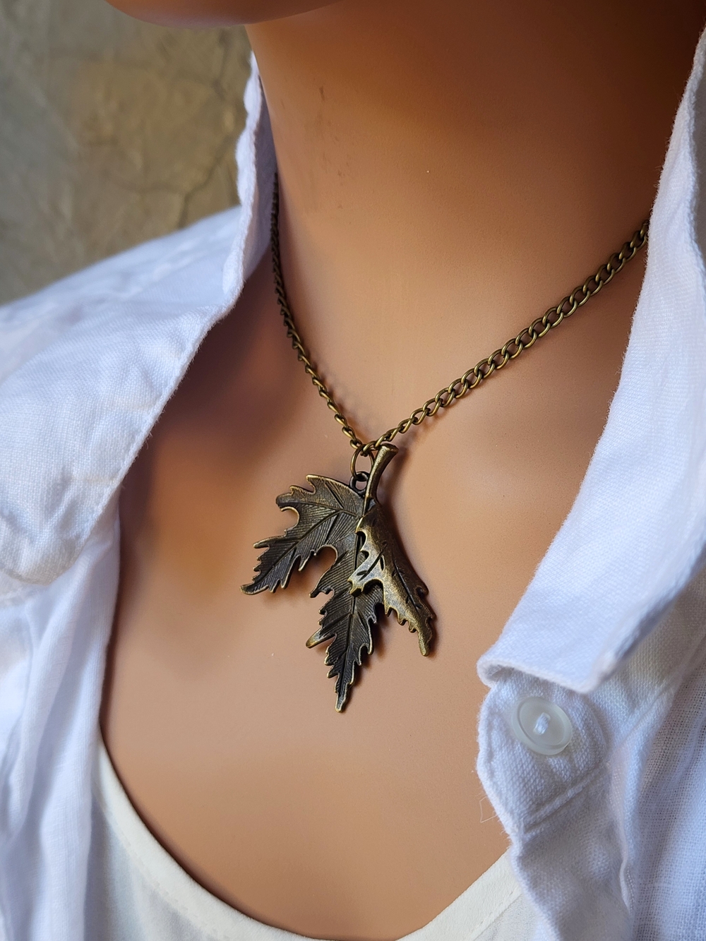❤️ Anthropologie 'Antique Gold' Bronze Leaf Trio Pendant Necklace